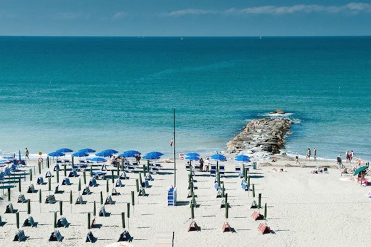 Casa Vacanze Ilaria Apartment Ceparana Екстериор снимка